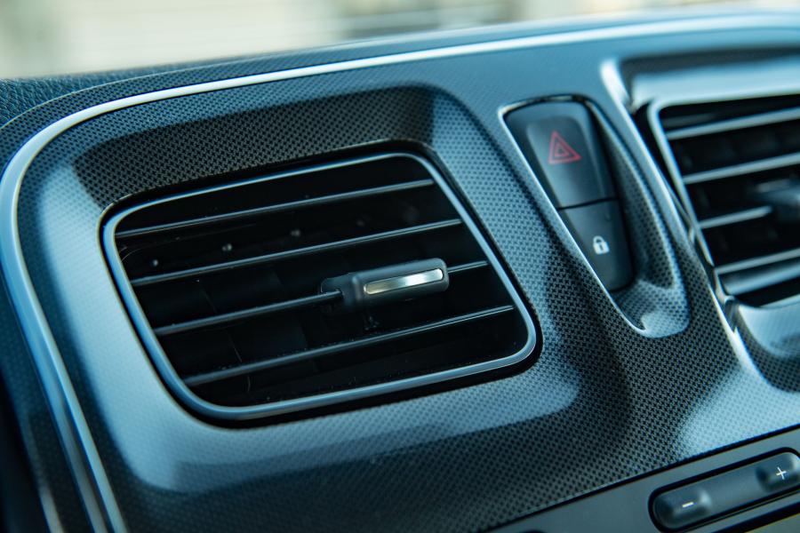 Детали интерьера Renault Logan Stepway City 2018 года  (CIS) (фото 16 из 32)
